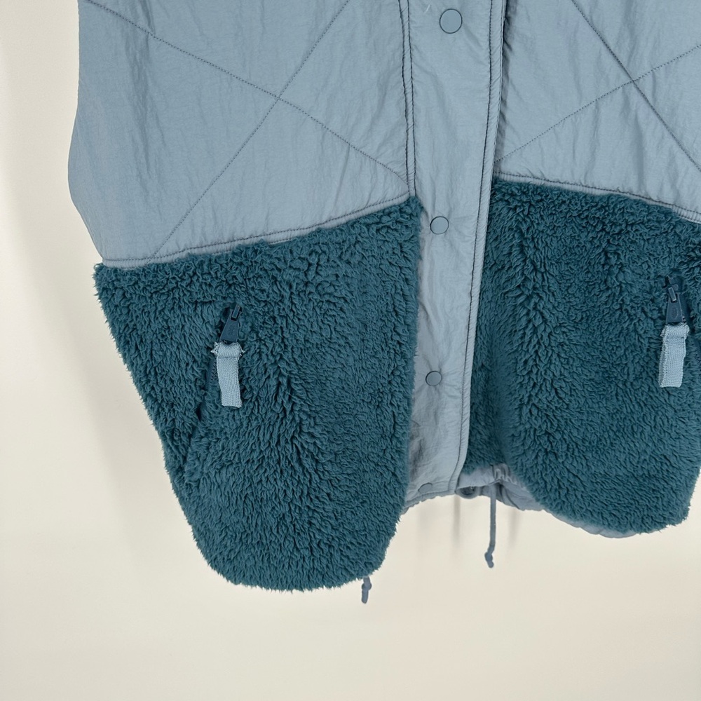 Free People Movement Adventure Awaits Vest Cosmic Sea Blue Size Medium Fleece - Picture 6 of 15